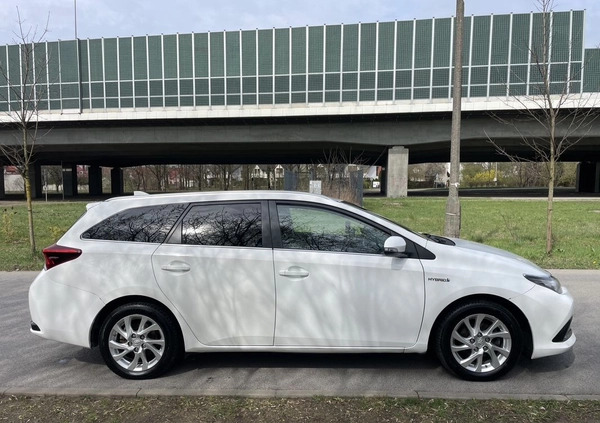 Toyota Auris cena 52000 przebieg: 150000, rok produkcji 2018 z Zielonka małe 67